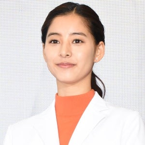 新木優子、4K映像に恐怖「8Kは景色だけ映してほしい」