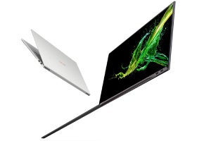 Acerから重さ890g、厚み1cm以下の14型ノートPC「Swift 7」