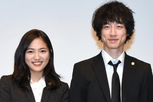 坂口健太郎は「ソファで寝落ち」 川口春奈がガキ使以来の暴露