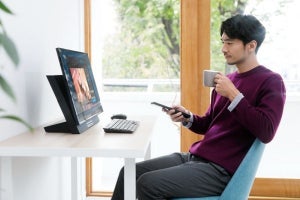 NEC PC、声でPCを起動できる「ボイス起動」を備えた液晶一体型PC