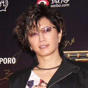 GACKTの豪邸にダウンタウンら驚き! マンション1棟、セグウェイ移動…