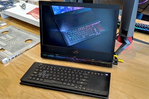 RTX搭載でもコンパクト！ ROG ZEPHYRUS S 15型モデル発表。ド級スペックのMOTHERSHIPも参考展示