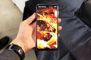 シャープからフラッグシップスマホ「AQUOS R3」、動画機能をより強化