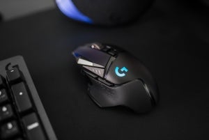 ロジクール、ゲーミングマウス「G502」のワイヤレス版