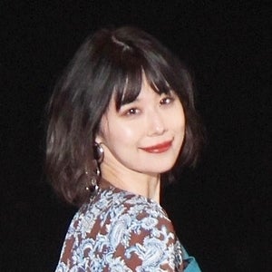 有村藍里、整形後初イベントで堂々ランウェイ! にっこり笑顔も