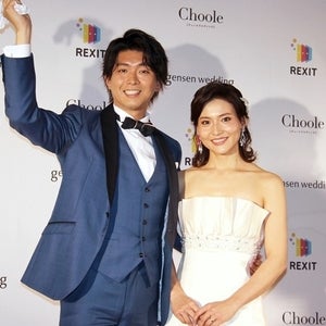 金子恵美氏、デコルテあらわなドレス姿披露! 夫･宮崎氏も絶賛「10倍増し」