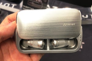 AVIOTが挑む、ハイブリッド構成の完全ワイヤレスイヤホン