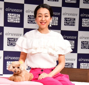 浅田真央､愛犬"エアロ"とイベント初共演｢久しぶりに会えてよかった!｣と喜び