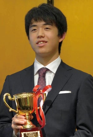 藤井七段、鈴木九段が勝ち上がる　竜王戦決勝トーナメント