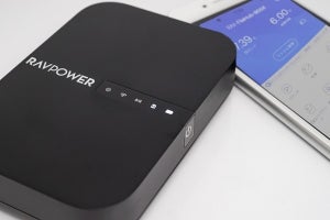 RAVPower、Wi-Fiルーターやモバイルバッテリーにもなる無線SDリーダー