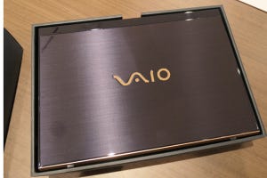 写真で見る「VAIO SX12 | 勝色特別仕様」