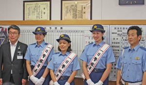 久光製薬スプリングスの座安・長岡・今村選手が鳥栖警察署で一日警察署長に