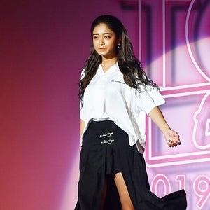 池田美優、美脚見せで観客魅了!「TGC teen 2019 Summer」トップ飾る