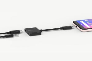 ベルキン、スマホのUSB-Cを「USB-C＋ヘッドホン端子」にするアダプタ