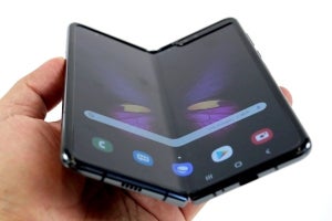 折りたたみスマホ「Galaxy Fold」をじっくり触ってきた！ - IFA 2019