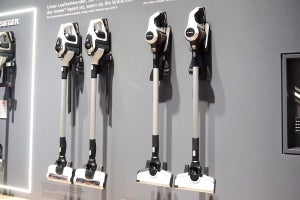 世界でも人気のコードレススティック掃除機とロボット掃除機 - IFA 2019