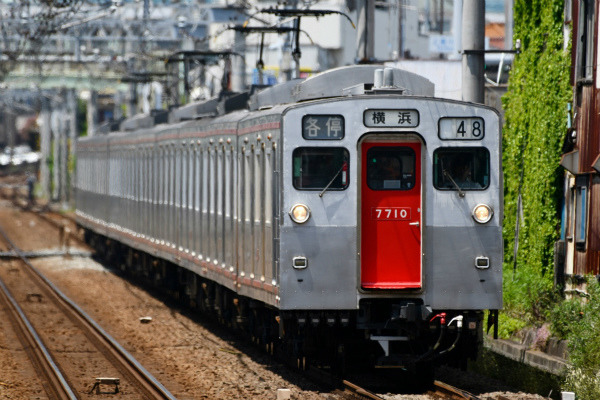 相鉄7000系、10月で引退 - 12000系と並ぶ撮影会を相模大塚駅で開催