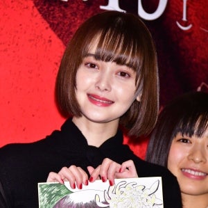 玉城ティナ、サプライズで誕生日祝い「22歳もしつこく頑張っていきたい!」