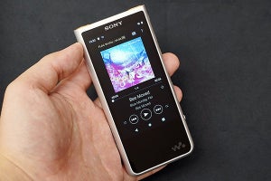 音にこだわるハイエンド・ストリーミングWALKMAN「ZX500」 - バランス出力、USB-C搭載