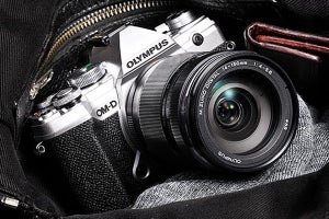 オリンパス「OM-D E-M5 III」発表、主要パーツはE-M1 IIと同じ