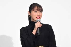 石原さとみ、困り顔も超キュート! 田中麗奈とのガチ裏話飛び出す