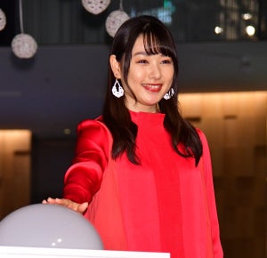 桜井日奈子、クリスマスの理想の過ごし方は｢寒い外で一緒に手をつなぎたい｣