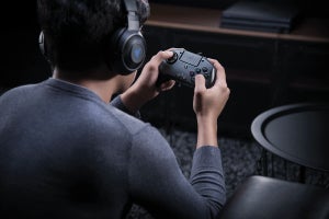 Razer、格闘ゲーム向け6フェイスボタンのパッド型コントローラー