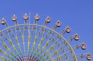 消費税「遊園地のベンチで食べたら8%or10%?」今さら聞けない見分け方