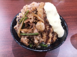 すた丼「牛×豚×鶏」入り"爆肉丼"が登場! 今年の喰い残しはこれで無し