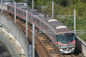 つくばエクスプレス、大晦日の終列車後に臨時列車を上下各3本運転