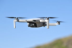 DJI「Mavic Mini」レビュー　専門家も驚く常識外れの性能＆画質