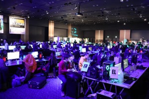 スタッフとして全日程参加した「C4 LAN」は、ゲームに居場所を感じる空間だった！