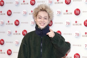 菅田将暉、初紅白リハで金髪立ち上げヘアのワケ「会見行けなかったので」