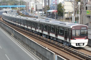 北大阪急行電鉄、開業50周年記念「タイムスリップフォトアルバム」