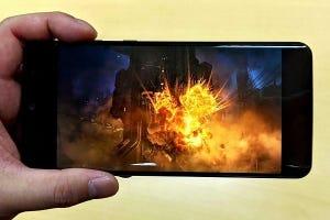 シャープ「AQUOS zero2」でドルビーの高画質・高音質な映像を観た