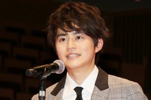 鈴鹿央士、広瀬すずとの初対面時の衝撃告白「宇宙人みたいな感じでした」