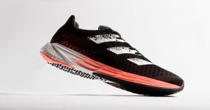 アディダス史上最速！カーボンプレート搭載のランニングシューズ『adizero Pro』登場