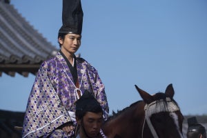 『麒麟がくる』“足利義輝”向井理が降臨! 演出家も惚れ惚れ「神々しい」