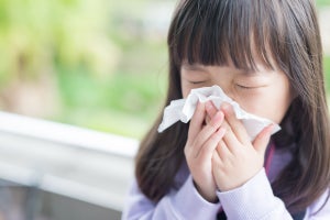 子どもでも花粉症になるの? 風邪との違いや治療法