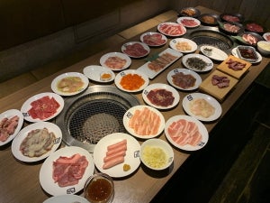 29種のメニューが半額! 「牛角」の肉を食べつくせ