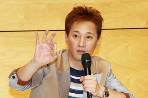 中居正広、ジャニーさん遺骨を忍ばせ会見「力くれ」 葬儀で滝沢氏に頼み…