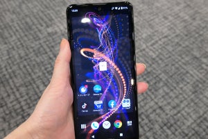 【実機で見る5Gスマホ】ドコモ「AQUOS R5G」SH-51A