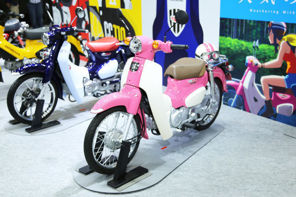 『天気の子』のスーパーカブに乗れる! ホンダがレンタルバイク開始