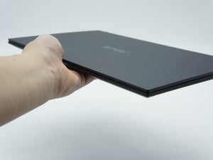 14型で800g台！ しかも高性能とモバイラーを唸らせる「ASUS ExpertBook B9 B9450FA」レビュー