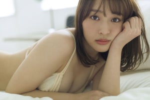 神部美咲の谷間にドキッ! 写真集で“自宅デート”表現