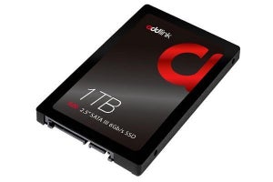 addlink、3D TLC NANDフラッシュ採用の2.5インチSATA SSD