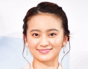 岡田結実、父･ますおか岡田の再婚に言及「ネットニュースで知った」