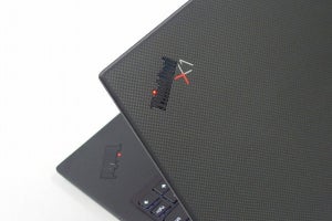 風雲急を告げる時代に登場した第8世代！ ThinkPad X1 Carbon Gen8の実力を知る