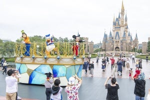 東京ディズニーランド＆シー再開! ミッキーたちとの再会にゲスト感激