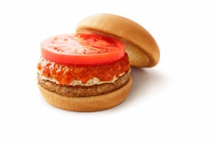 モスバーガー、ミートソースをリニューアル - 味に深みやコクがプラス